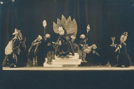A scene from one of Modicut’s first plays, a Lower East Side version of the Purim story, 1926. Photo courtesy of the Archives of the YIVO Institute for Jewish Research