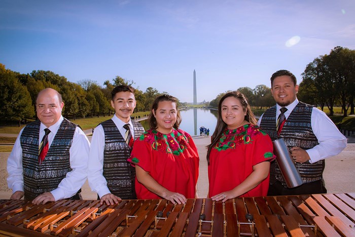 Unidos por la Marimba: Una Familia Guatemalteca Que Continúa Sus Tradiciones Musicales en Maryland