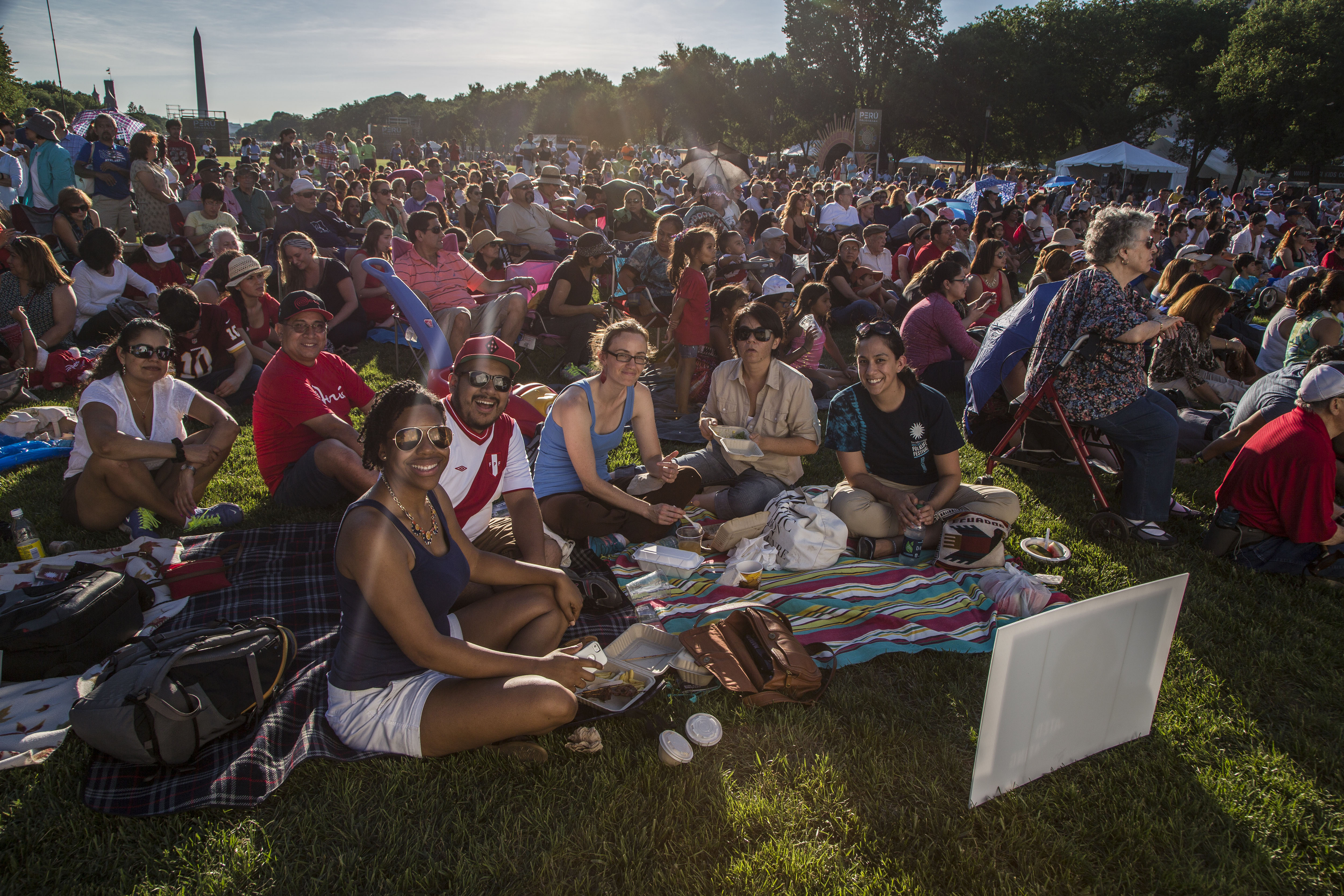 Visitors enjoy an evening concert at the 2015 Smithsonian Folklife Festival. Photo by Francisco Guerra, Ralph Rinzler Folklife Archives